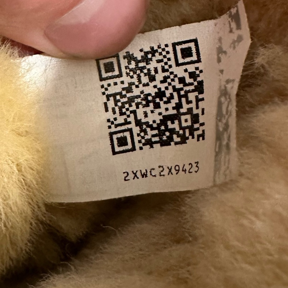 Ugg Dylan Boots Size 8 - image 8